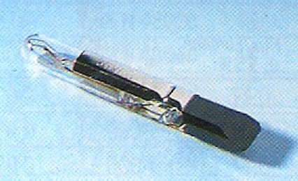 Žárovka standart  T6,8F  T64 12040  12V  40mA  5000hod.  CC6